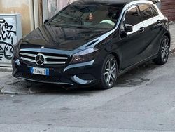 Nero Usata 2014 Mercedes A180 Tre volumi | 10.000 €