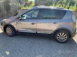 Grigio Usata 2013 Renault Scénic III Monovolume | 4950 € (Buon prezzo)