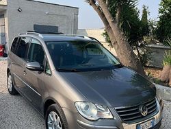 Grigio Usata 2010 VW Touran Comfortline Monovolume | 3200 € (Buon prezzo)