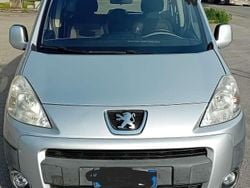 Usata 2010 Peugeot Partner Tepee Outdoor Monovolume | 5500 € (Buon prezzo)