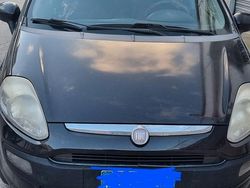 Usata 2009 Fiat Punto Tre volumi | 3000 €