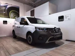 Bianco Usata 2023 Renault Kangoo Monovolume | 17.869 € (Ottimo prezzo)