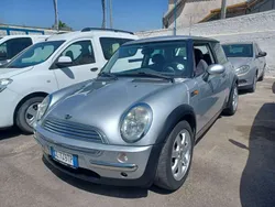 Argento Usata 2005 Mini ONE Due volumi | 3700 € (Buon prezzo)