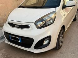 Usata 2013 Kia Picanto Due volumi | 3500 €