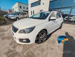 Bianco Usata 2018 Peugeot 308 Allure Tre volumi | 11.000 € (Buon prezzo)