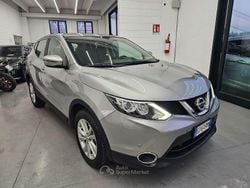 Argento Usata 2015 Nissan Qashqai Tekna SUV | 9700 € (Ottimo prezzo)