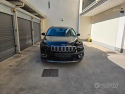 Usata 2019 Jeep Cherokee SUV | 16.000 € (Super prezzo)