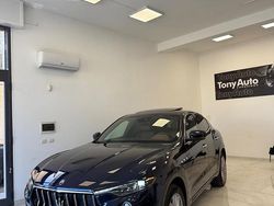 Blu Usata 2021 Maserati Levante GranLusso SUV | 47.000 € (Buon prezzo)