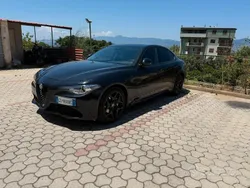 Nero Usata 2021 Alfa Romeo Giulia Sprint Sprint Coupé | 23.000 € (Buon prezzo)