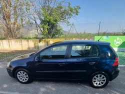 Usata 2008 VW Golf VI Comfortline Tre volumi | 3900 €