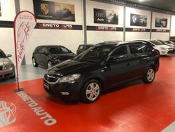 Nero Usata 2010 Kia Ceed LX Due volumi | 4150 € (Buon prezzo)