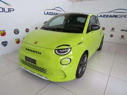 Verde Usata 2023 Abarth 500e Turismo Due volumi | 29.700 € (Cara)