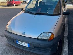 Grigio Usata 2004 Fiat 600 | 1950 € (Buon prezzo)