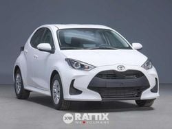 Bianco Nuova 2025 Toyota Yaris Hybrid Active Due volumi | 21.278 € (Buon prezzo)