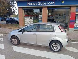 Argento Usata 2011 Fiat Punto Evo Active Due volumi | 3900 € (Buon prezzo)
