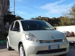 Grigio Usata 2006 Daihatsu Sirion Due volumi | 2000 € (Buon prezzo)