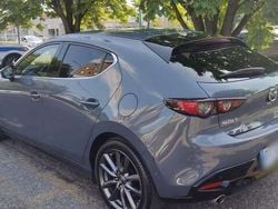 Grigio Usata 2019 Mazda 3 Exclusive Tre volumi | 15.900 € (Buon prezzo)
