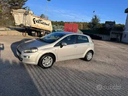 Usata 2015 Fiat Punto Due volumi | 8000 € (Cara)