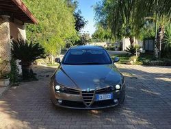 Usata 2006 Alfa Romeo 159 Distinctive Tre volumi | 3500 € (Buon prezzo)