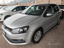 Grigio Usata 2015 VW Polo Trendline Tre volumi | 8400 € (Buon prezzo)