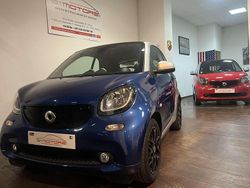 Blu/azzurro Usata 2015 Smart ForTwo Coupé Prime Due volumi | 9890 € (Buon prezzo)