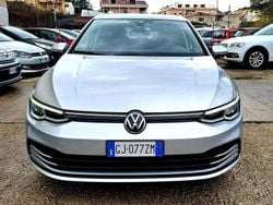 Argento Usata 2021 VW Golf VIII Style Tre volumi | 19.799 € (Buon prezzo)