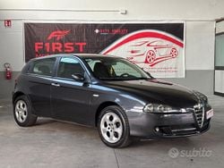 Nero Usata 2007 Alfa Romeo 147 Due volumi | 2900 € (Buon prezzo)