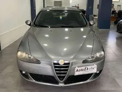 Grigio Usata 2005 Alfa Romeo 147 Due volumi | 2200 € (Buon prezzo)