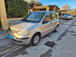 Grigio Usata 2006 Fiat Panda Tre volumi | 3900 € (Buon prezzo)