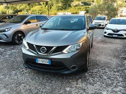 Grigio Usata 2015 Nissan Qashqai Acenta SUV | 10.900 € (Buon prezzo)