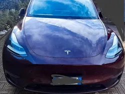 Rosso Usata 2023 Tesla Model Y Long Range AWD SUV | 39.000 € (Ottimo prezzo)