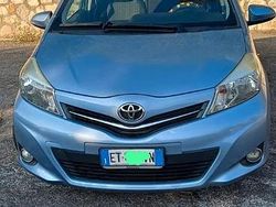 Usata 2014 Toyota Yaris Due volumi | 5700 € (Buon prezzo)