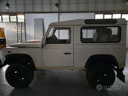 Bianco Usata 2009 Land Rover Defender SUV | 29.700 € (Buon prezzo)