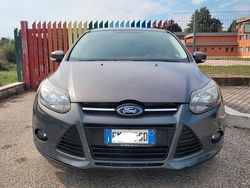 Grigio Usata 2012 Ford Focus Titanium Tre volumi | 5900 € (Ottimo prezzo)