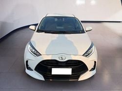 Bianco Usata 2022 Toyota Yaris Trend Tre volumi | 15.900 € (Buon prezzo)