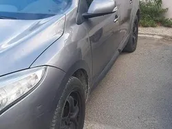 Usata 2013 Renault Mégane III Due volumi | 2900 € (Buon prezzo)