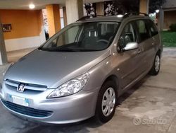 Grigio Usata 2003 Peugeot 307 Station wagon | 2350 € (Buon prezzo)