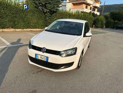 Usata 2012 VW Polo United Tre volumi | 6000 € (Buon prezzo)
