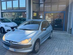 Blu Usata 2002 Peugeot 206 Tre volumi | 1500 € (Buon prezzo)