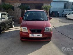 Rosso Usata 2004 Hyundai Atos Comfort Due volumi | 1800 € (Buon prezzo)