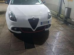 Usata 2019 Alfa Romeo Giulietta Super Due volumi | 13.600 € (Buon prezzo)