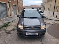 Grigio Usata 2012 Fiat Panda Classica Tre volumi | 4499 € (Ottimo prezzo)