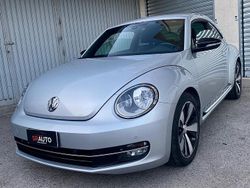Grigio Usata 2012 VW Maggiolino Sport Tre volumi | 10.500 € (Cara)