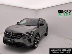 Grigio scuro Usata 2023 Renault Austral Techno SUV | 25.900 € (Buon prezzo)