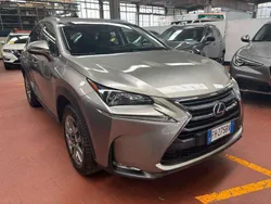 Grigio Usata 2017 Lexus NX300h Luxury Line SUV | 21.500 € (Buon prezzo)