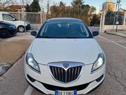 Bianco Usata 2009 Lancia Delta Due volumi | 2800 € (Cara)