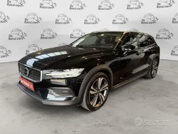 Nero Usata 2022 Volvo V60 CC Plus Station wagon | 36.900 € (Buon prezzo)