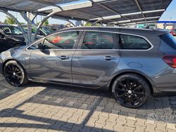 Grigio Usata 2011 Opel Astra Station wagon | 4500 € (Molto cara)