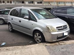 Grigio Usata 2004 Opel Meriva Cosmo Monovolume | 1200 € (Super prezzo)
