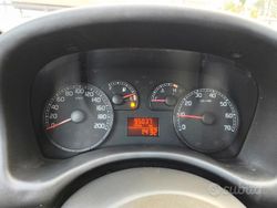 Blu Usata 2003 Fiat Punto Tre volumi | 2400 € (Buon prezzo)